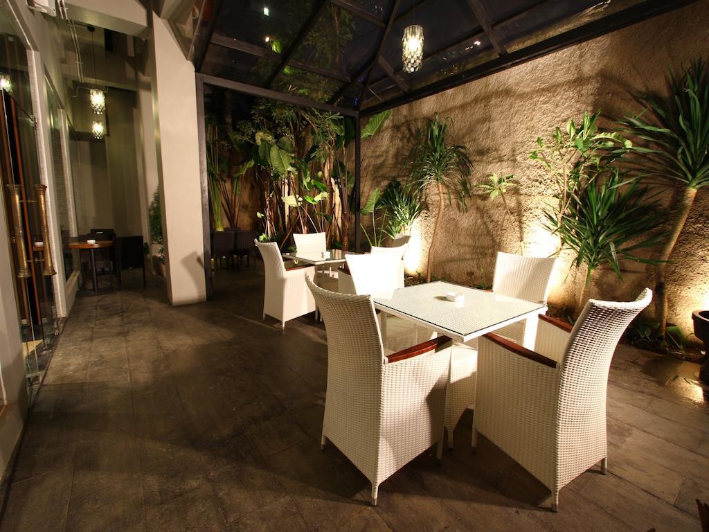Sotis Hotel Jakarta Exteriör bild