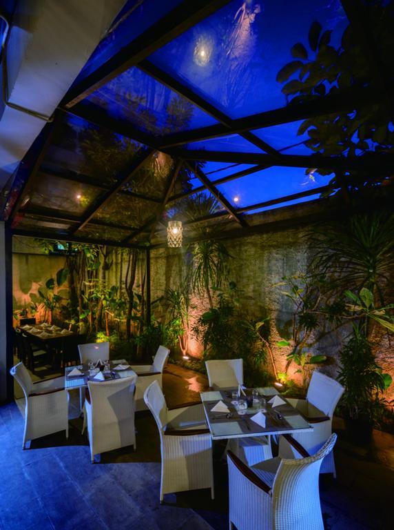 Sotis Hotel Jakarta Exteriör bild