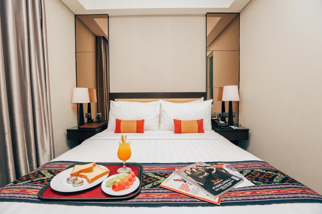 Sotis Hotel Jakarta Exteriör bild